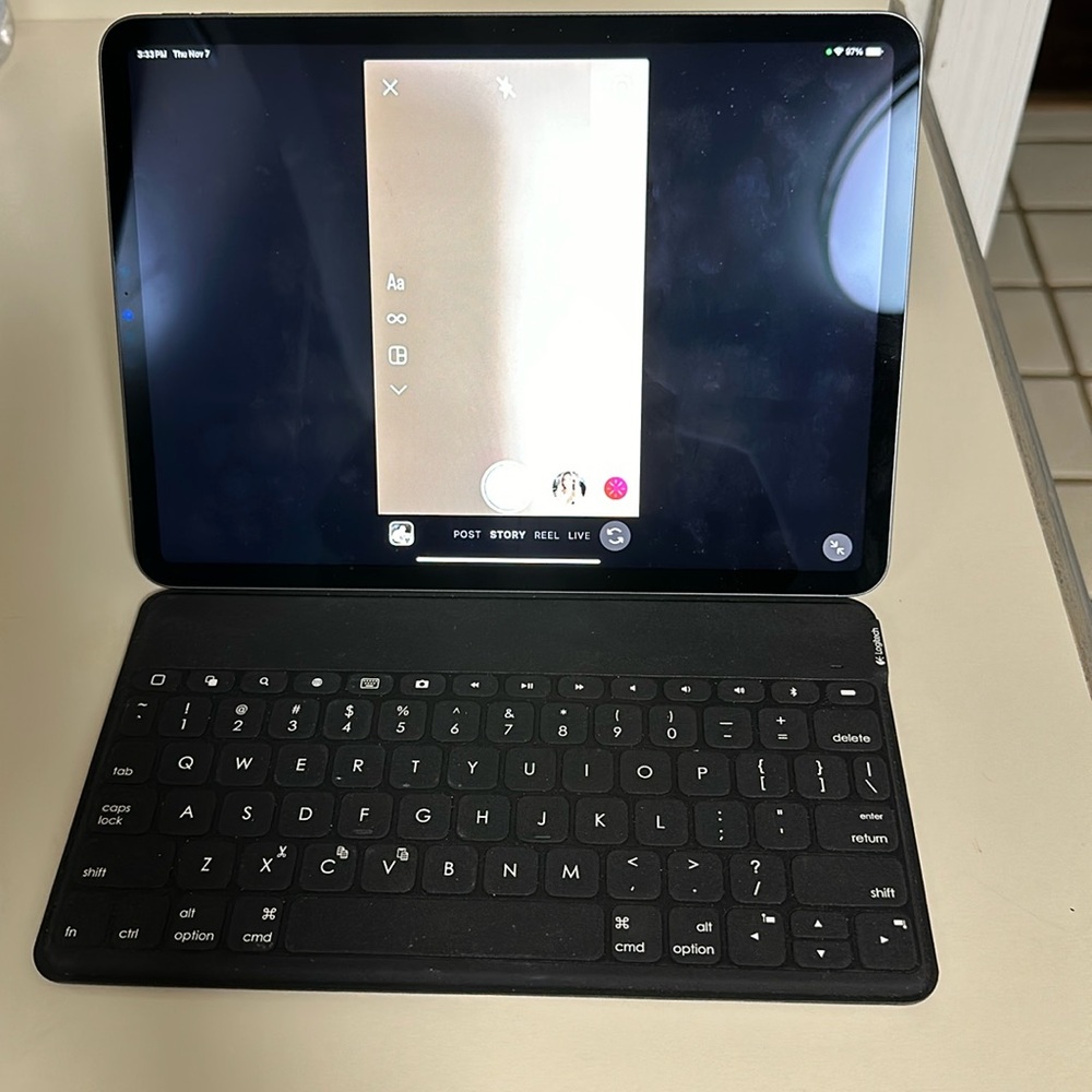 Logitech keyboard. Excellent condition.